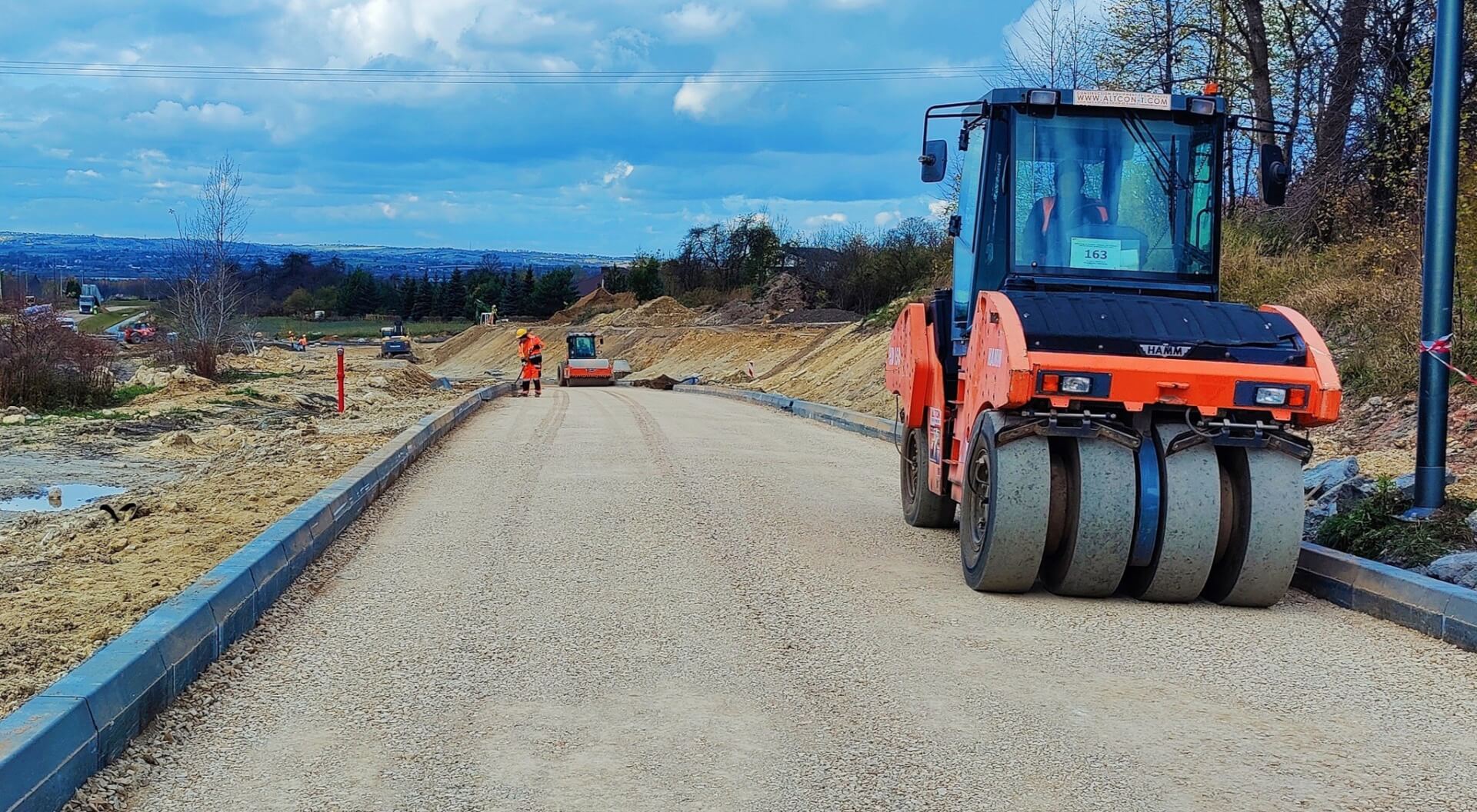 Od niedzieli autobusy będą mogły przejeżdżać przez nowe rondo