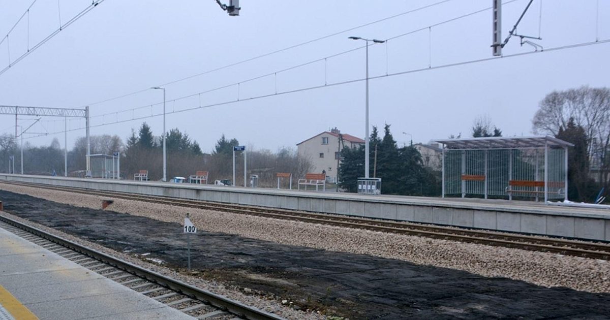 Dąbrowa Górnicza. Na przystanku w Gołonogu pasażerowie mogą już korzystać z  drugiego peronu