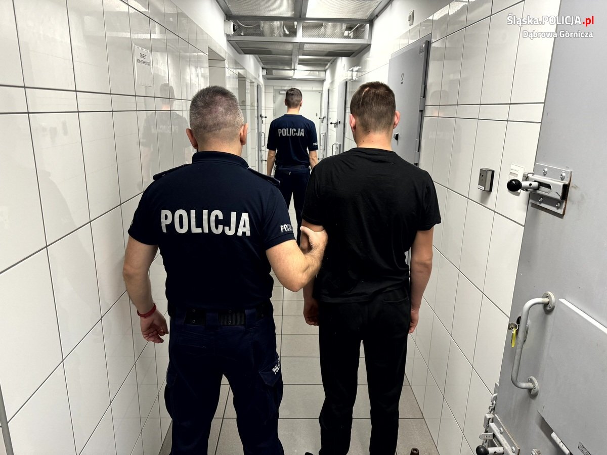 Policjanci z Dąbrowy Górniczej zatrzymali 18-latka